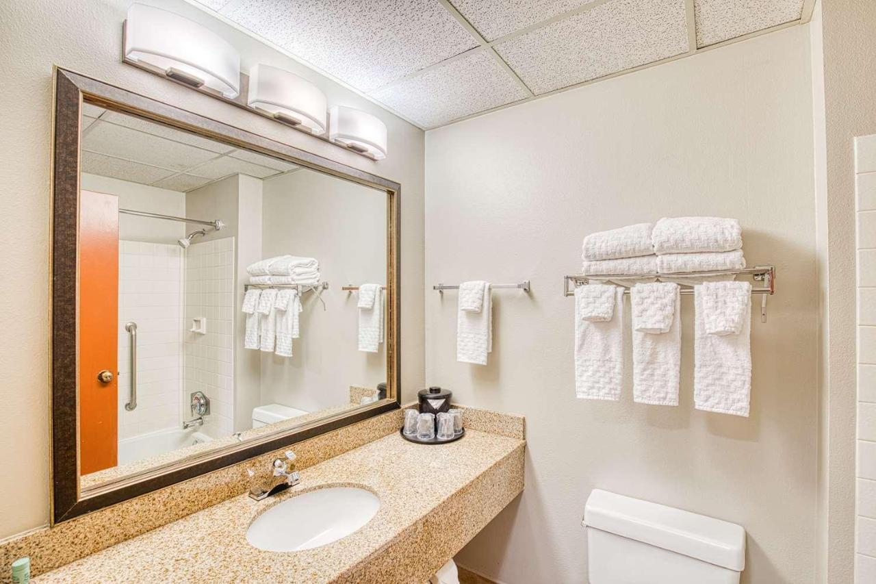 Best Western Green Valley Inn Екстериор снимка